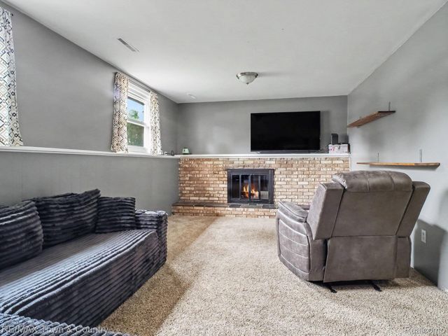 5430 River Ridge Drive, Flushing Charter Township, MI 48433