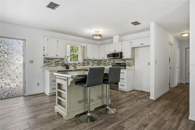 6716 NW 29TH STREET, Gainesville, FL 32653