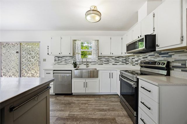 6716 NW 29TH STREET, Gainesville, FL 32653