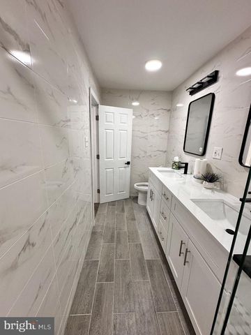 540 MANTON ST, Philadelphia, PA 19147