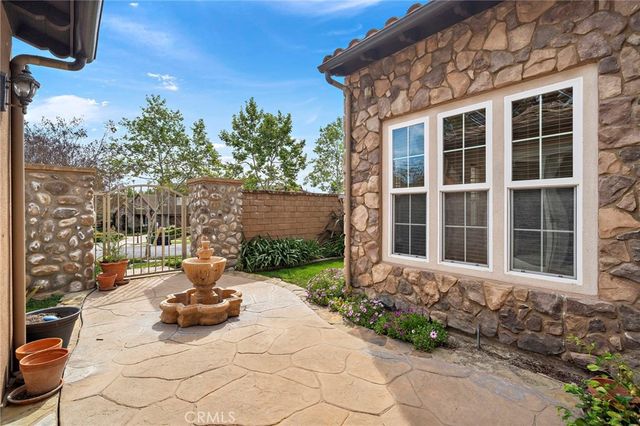 28 Drackert Lane, Ladera Ranch, CA 92694