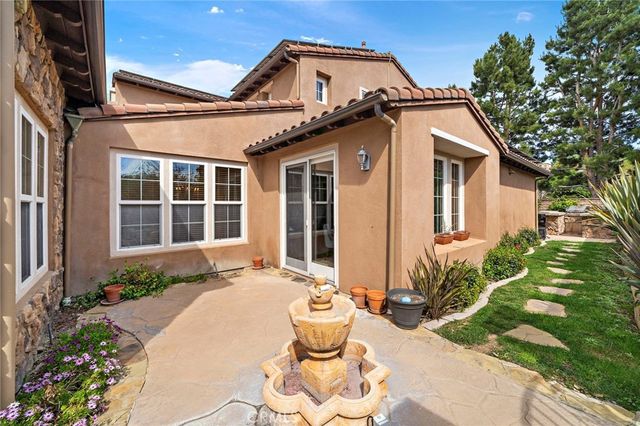 28 Drackert Lane, Ladera Ranch, CA 92694