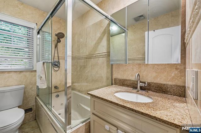 88 Stelling Avenue, Maywood, NJ 07607