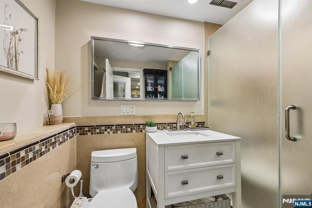 88 Stelling Avenue, Maywood, NJ 07607