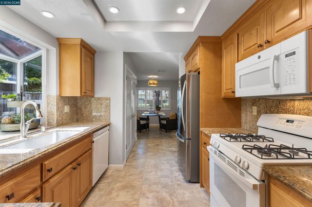 109 Blossom Ct, Danville, CA 94506
