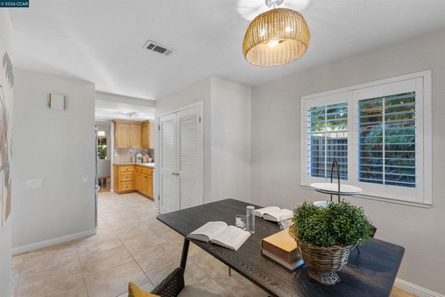 109 Blossom Ct, Danville, CA 94506
