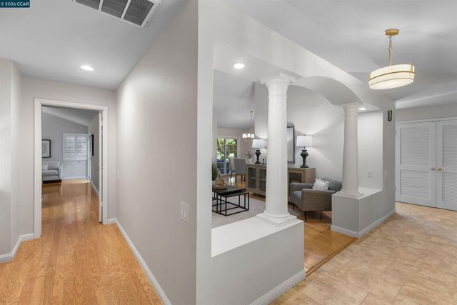 109 Blossom Ct, Danville, CA 94506