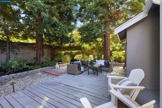 109 Blossom Ct, Danville, CA 94506