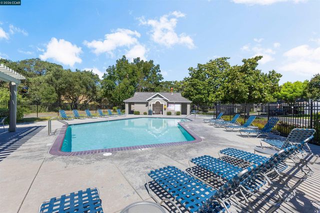 109 Blossom Ct, Danville, CA 94506