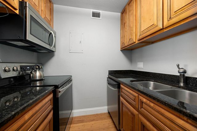 1700 Nueces ST 203, Austin, TX 78701