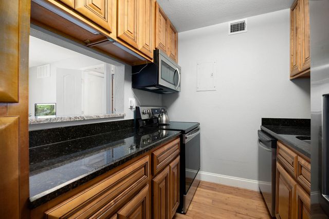 1700 Nueces ST 203, Austin, TX 78701