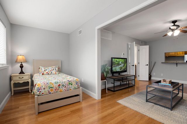 1700 Nueces ST 203, Austin, TX 78701