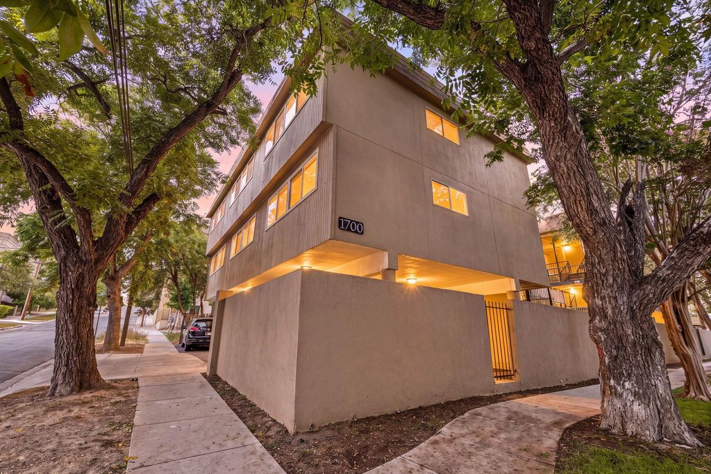 1700 Nueces ST 203, Austin, TX 78701