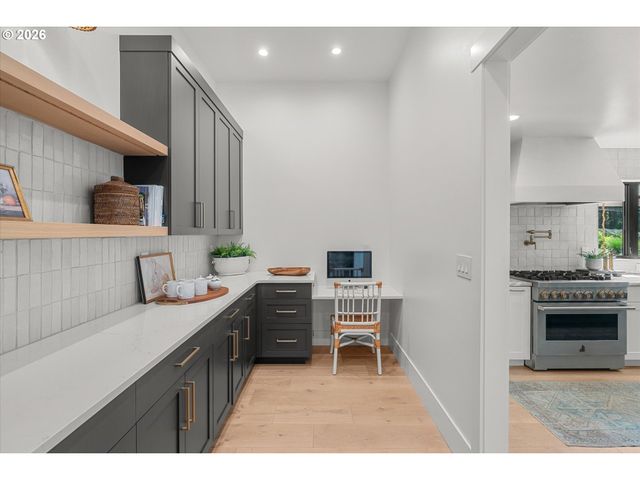 505 Sw GLEN Rd, Portland, OR 97219