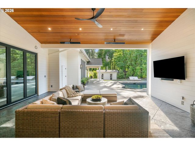 505 Sw GLEN Rd, Portland, OR 97219