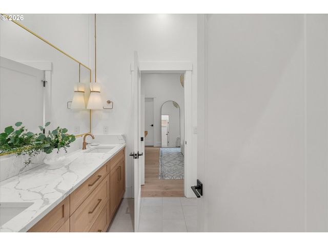 505 Sw GLEN Rd, Portland, OR 97219