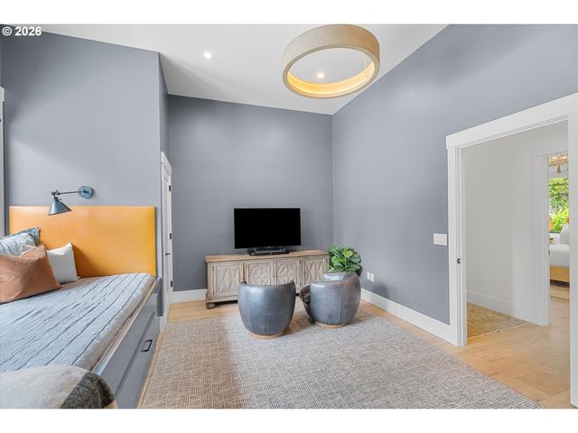 505 Sw GLEN Rd, Portland, OR 97219