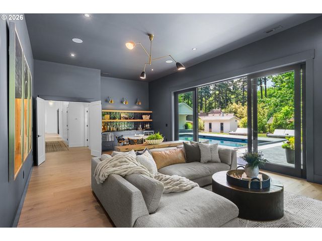 505 Sw GLEN Rd, Portland, OR 97219