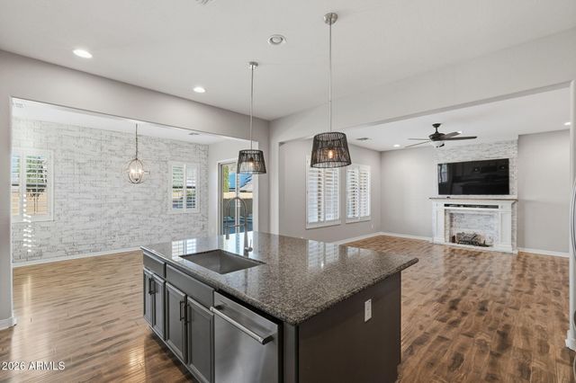 27158 N 81ST Avenue, Peoria, AZ 85383