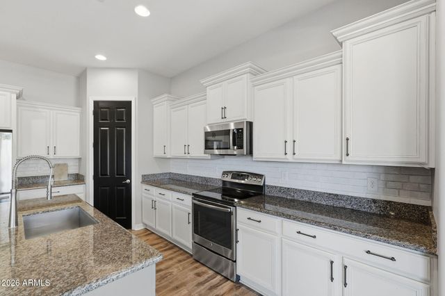 27158 N 81ST Avenue, Peoria, AZ 85383