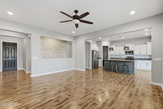 27158 N 81ST Avenue, Peoria, AZ 85383