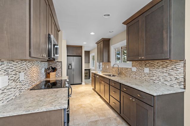 4107 S Hogan St, Spokane, WA 99203
