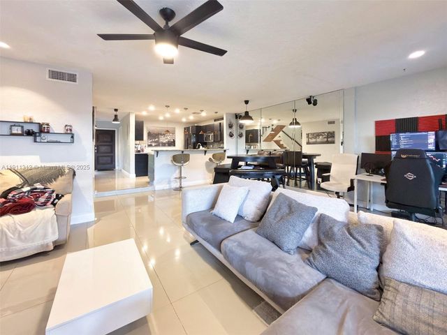 13415 SW 12th Ter, Miami, FL 33184