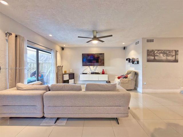 13415 SW 12th Ter, Miami, FL 33184