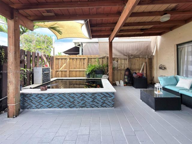 13415 SW 12th Ter, Miami, FL 33184