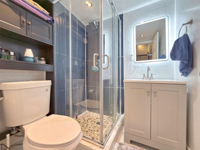 13415 SW 12th Ter, Miami, FL 33184