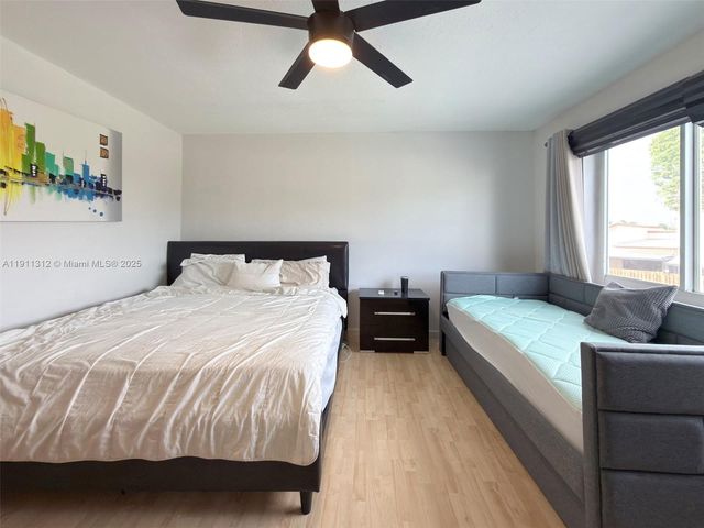 13415 SW 12th Ter, Miami, FL 33184