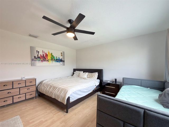 13415 SW 12th Ter, Miami, FL 33184