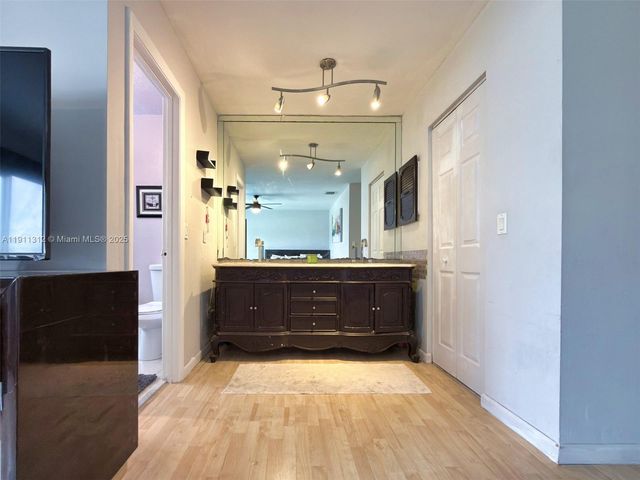 13415 SW 12th Ter, Miami, FL 33184