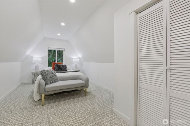 18725 NE 128th Way, Redmond, WA 98052