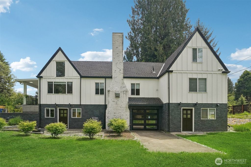 18725 NE 128th Way, Redmond, WA 98052