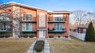 9609 S KOMENSKY Avenue 204, Oak Lawn, IL 60453