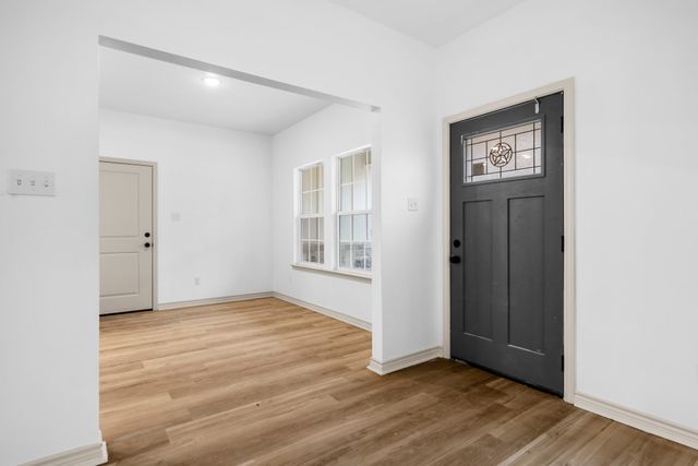 303 Meador, Moody, TX 76557