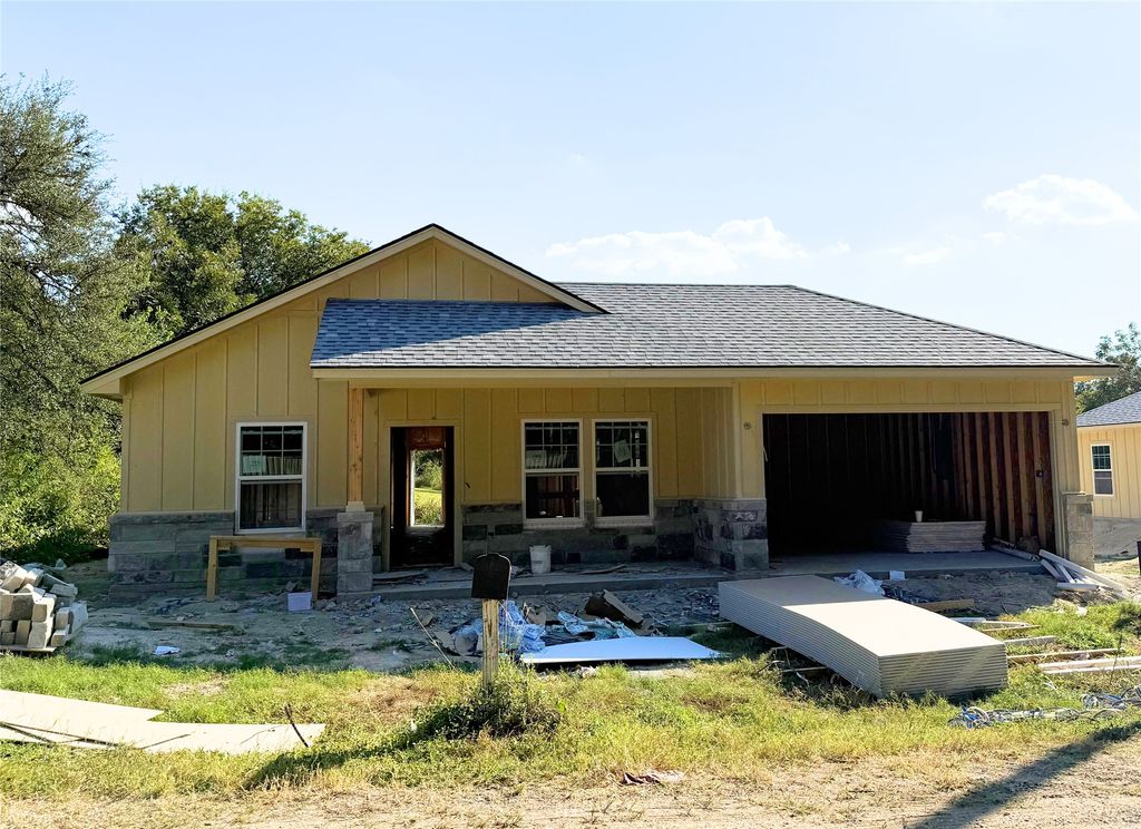 303 Meador, Moody, TX 76557