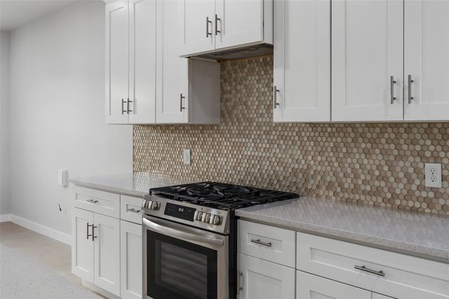 548 Highview Court, Godley, TX 76044