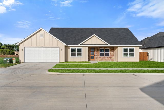 548 Highview Court, Godley, TX 76044