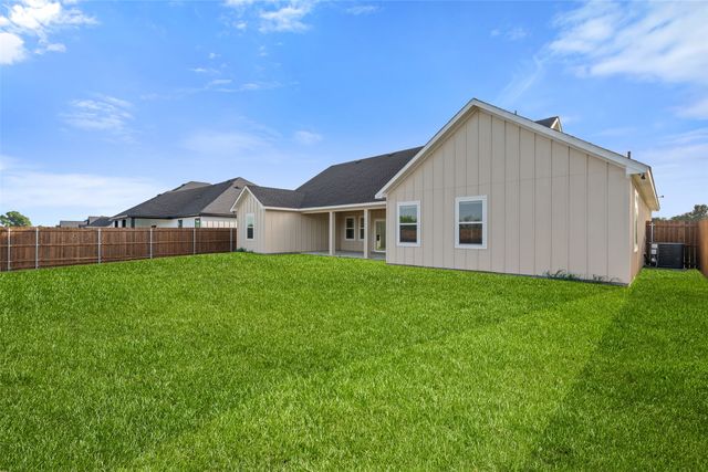 548 Highview Court, Godley, TX 76044