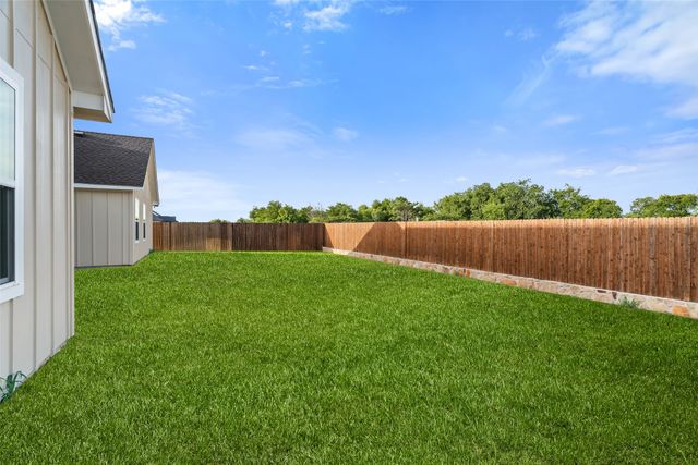548 Highview Court, Godley, TX 76044