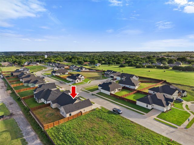 548 Highview Court, Godley, TX 76044