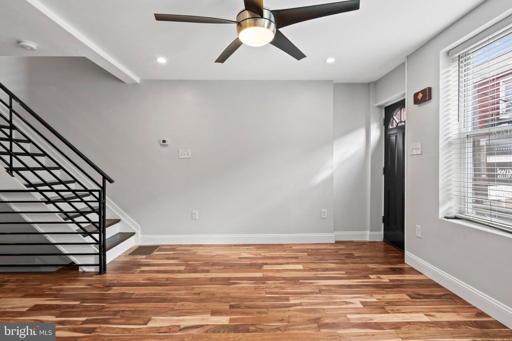 1316 S OPAL ST, Philadelphia, PA 19146 — photo 5