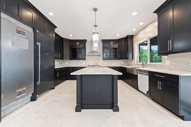51557 Forster Lane, Shelby Twp, MI 48316
