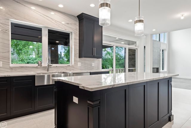 51557 Forster Lane, Shelby Twp, MI 48316