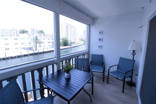 440 Paradise Isle Boulevard 304, Hallandale Beach, FL 33009