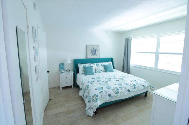 440 Paradise Isle Boulevard 304, Hallandale Beach, FL 33009