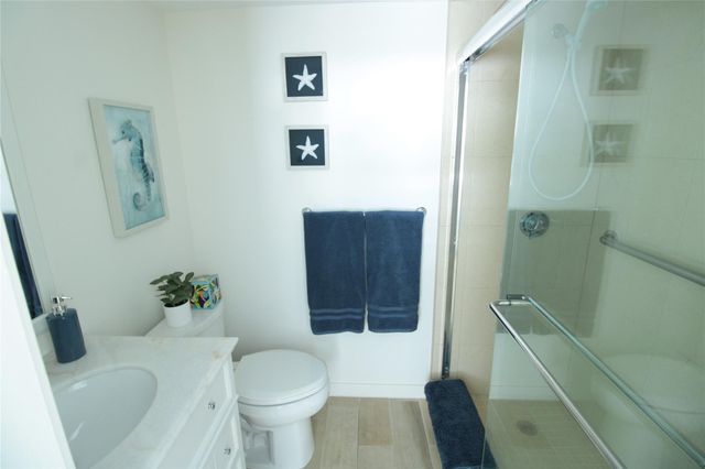 440 Paradise Isle Boulevard 304, Hallandale Beach, FL 33009