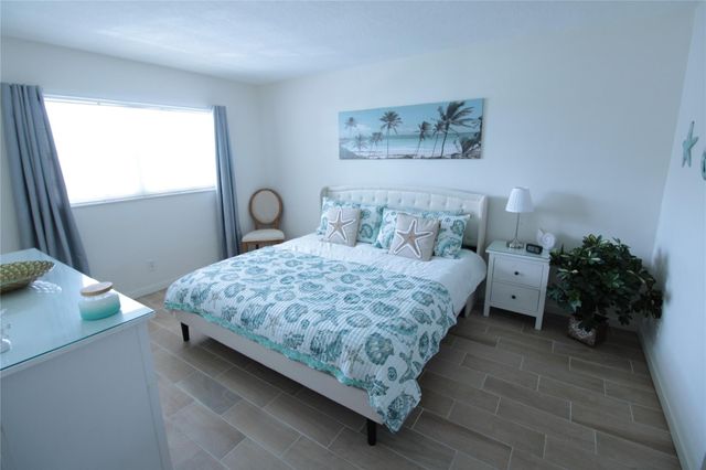 440 Paradise Isle Boulevard 304, Hallandale Beach, FL 33009